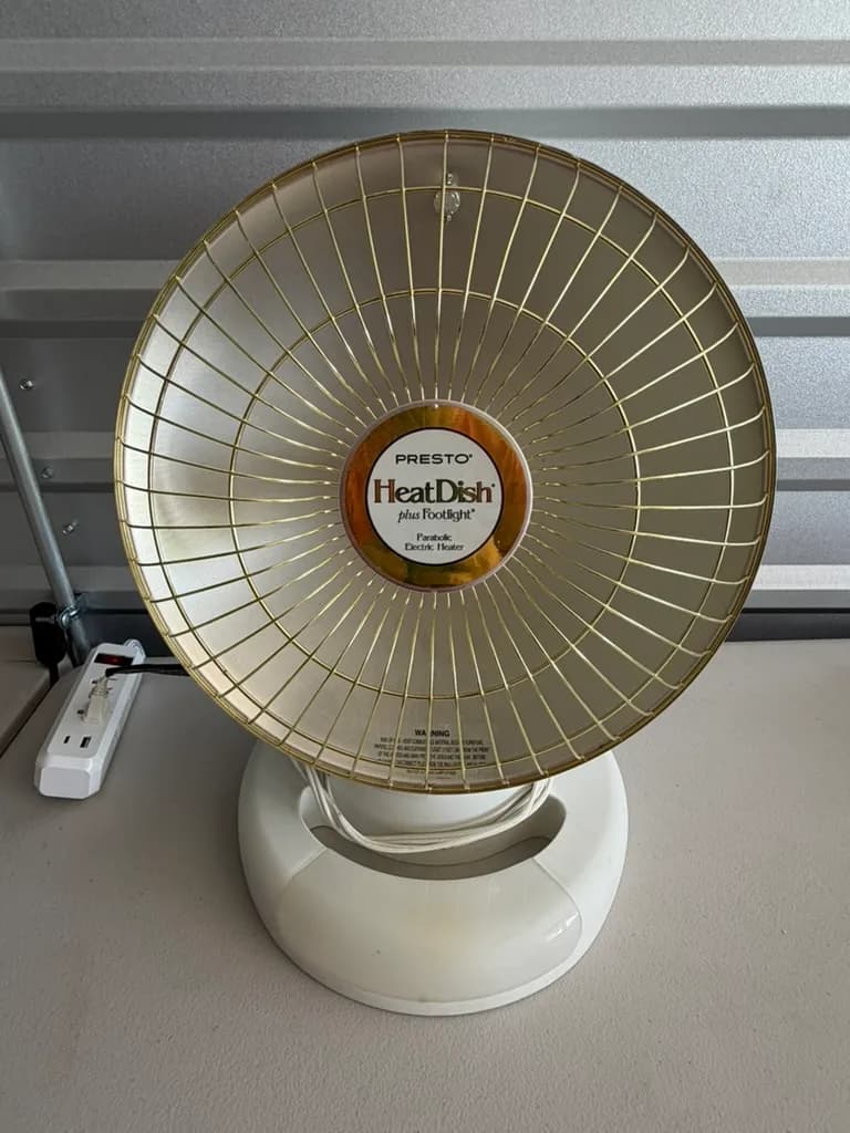 Presto HeatDish Plus Footlight Parabolic Electric Heater