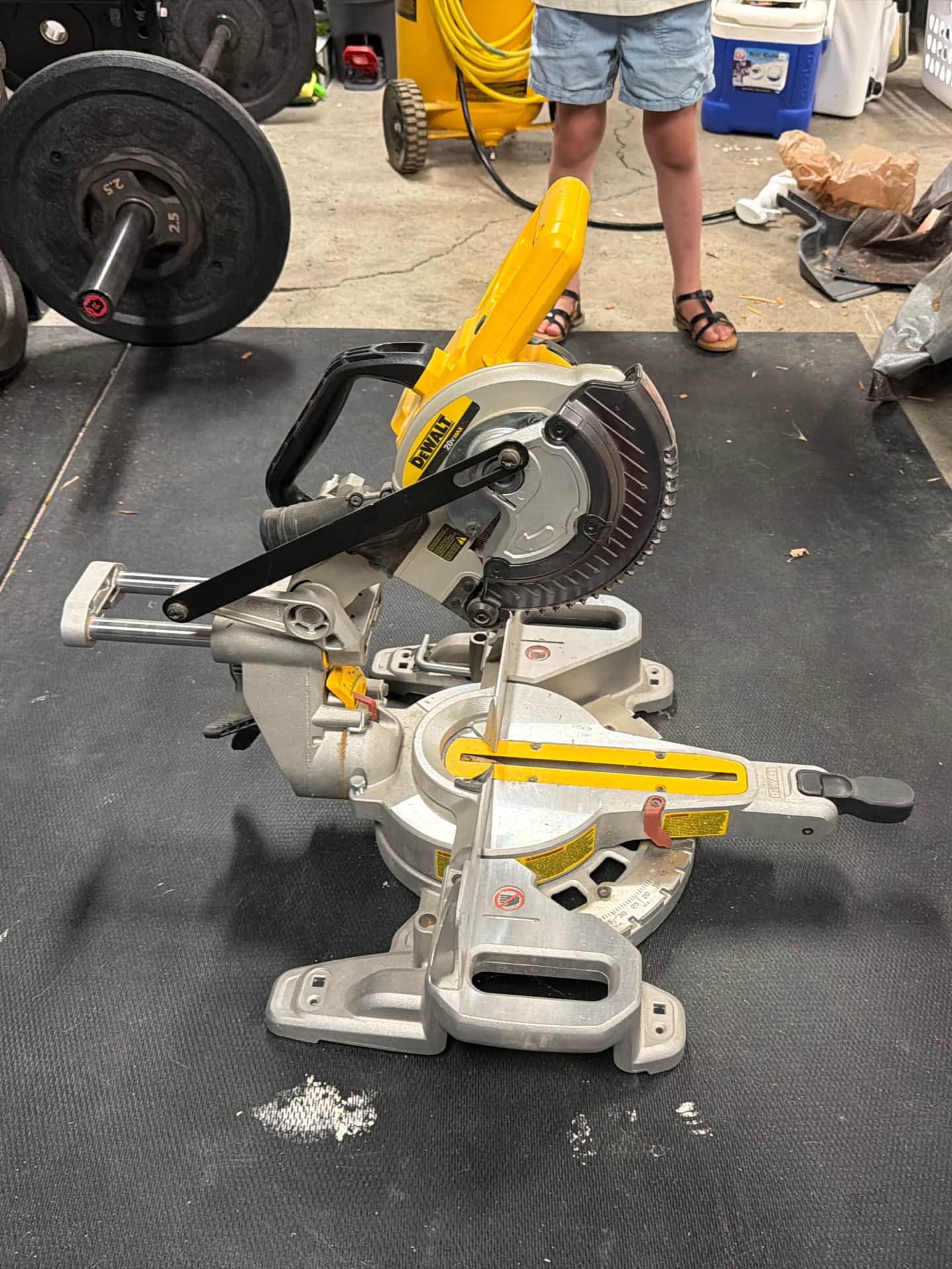DeWalt 20V MAX Cordless Sliding Miter Saw