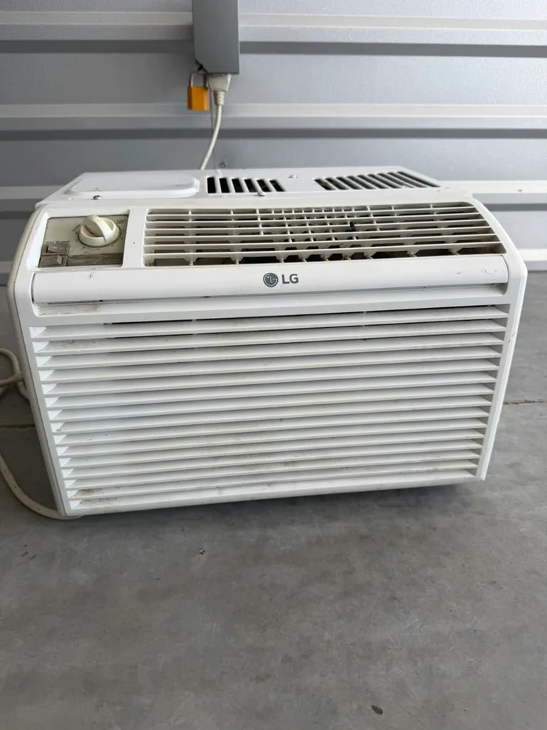 LG Window Air Conditioner
